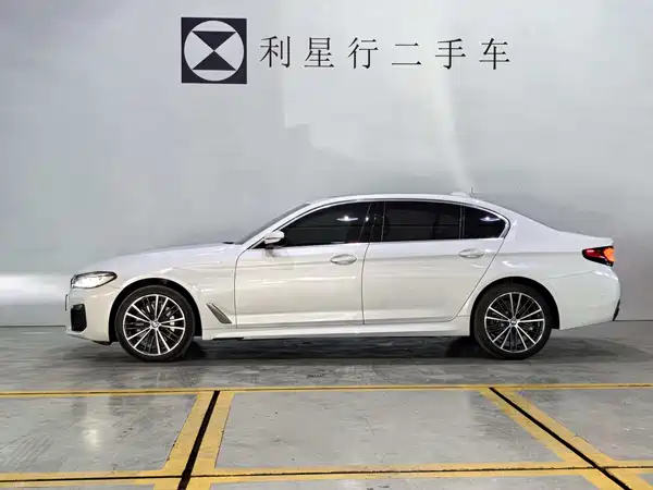 BMW 5 Series 2023