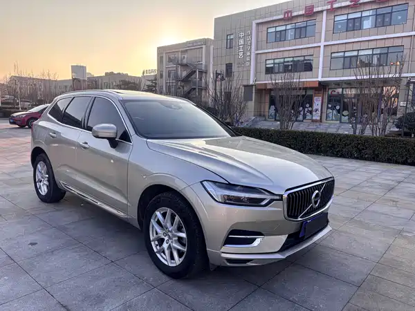 Volvo XC60 2021