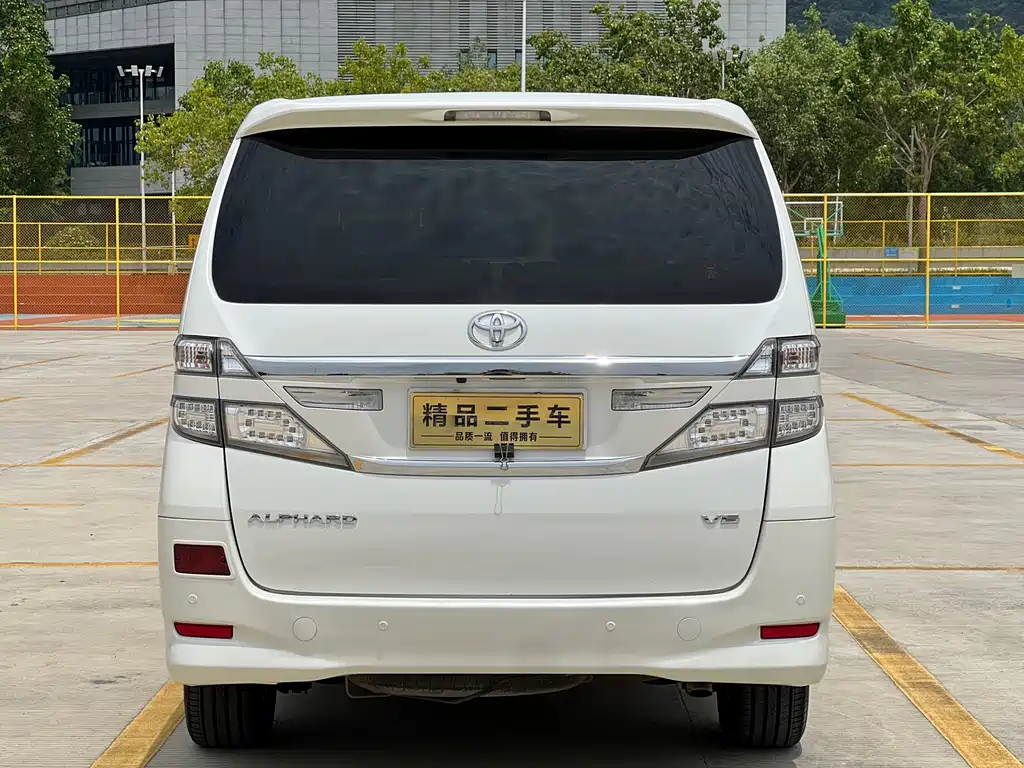 Toyota Alphard 2013 — фото 4