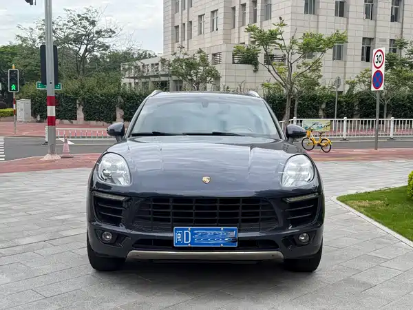 Porsche Macan 2014