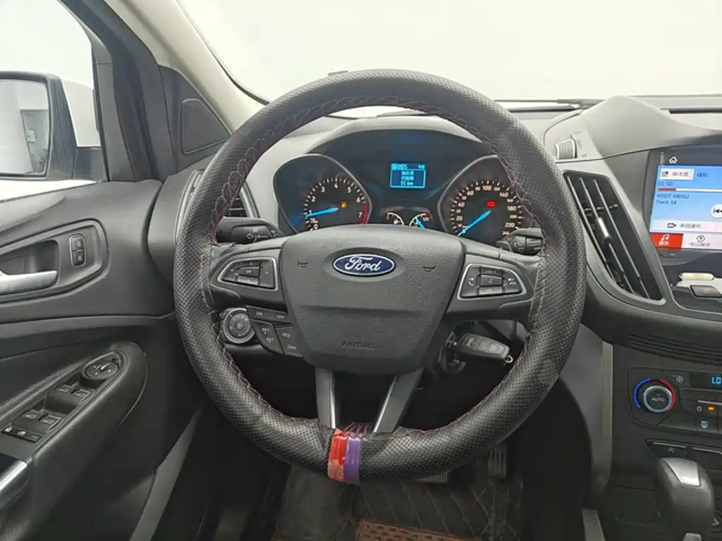 Ford Kuga 2019 — фото 8