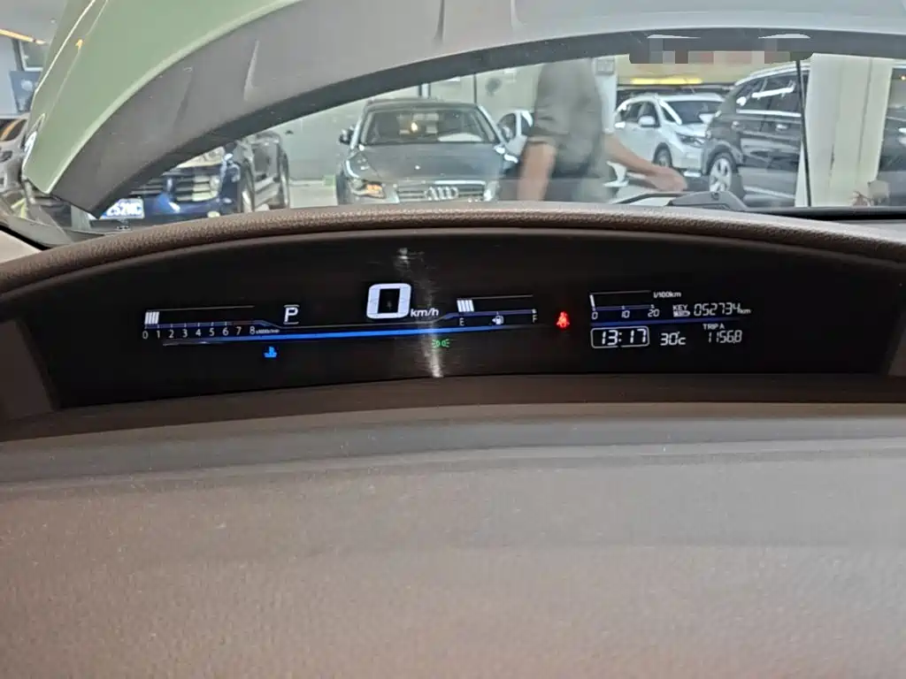 Honda Jade 2017 — фото 12