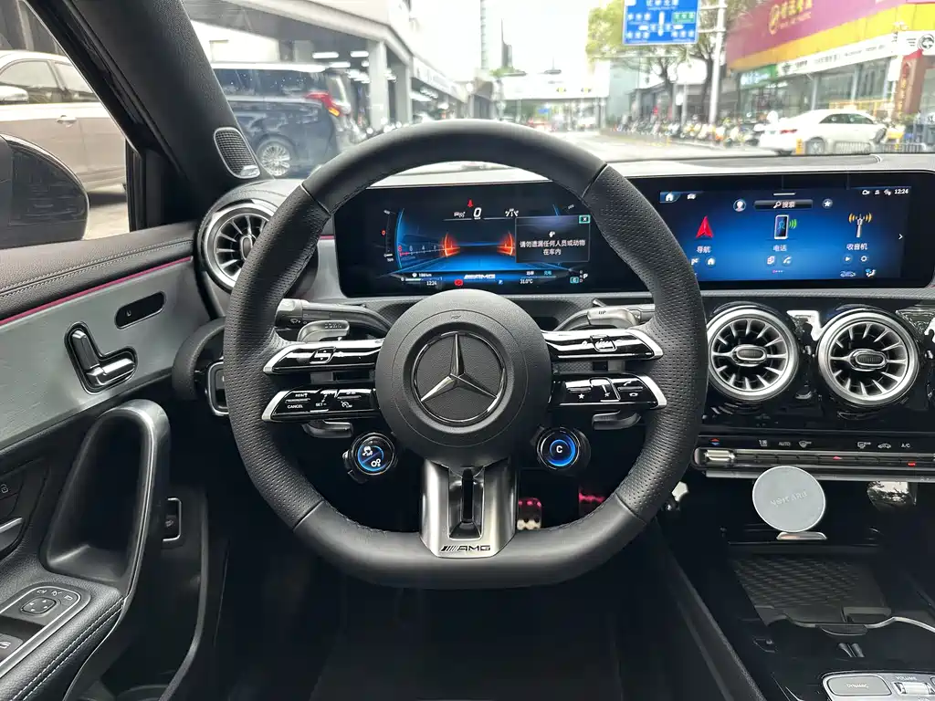Mercedes-Benz A-Class AMG 2025 — фото 9