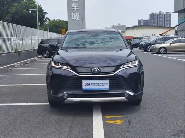 Toyota Harrier 2022