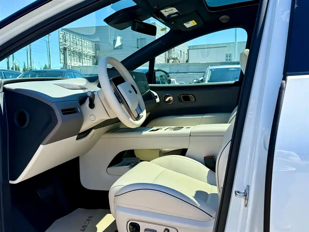Li Auto i6 2026 — фото 10