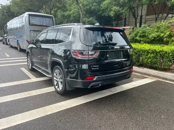 Jeep Grand Commander 2018