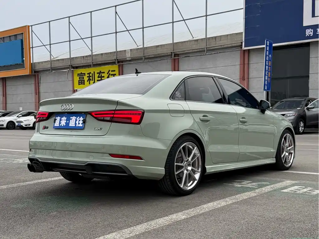 Audi A3 2020 — фото 17