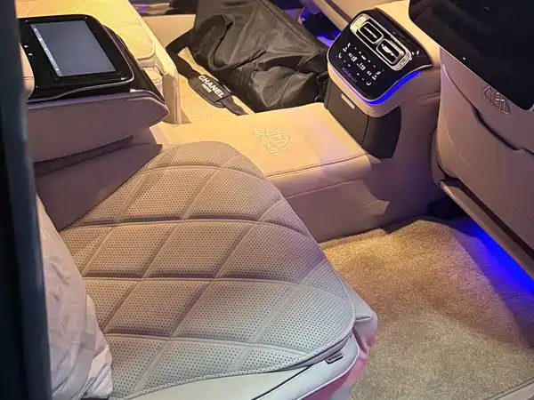 Mercedes-Benz Maybach S-Class 2025