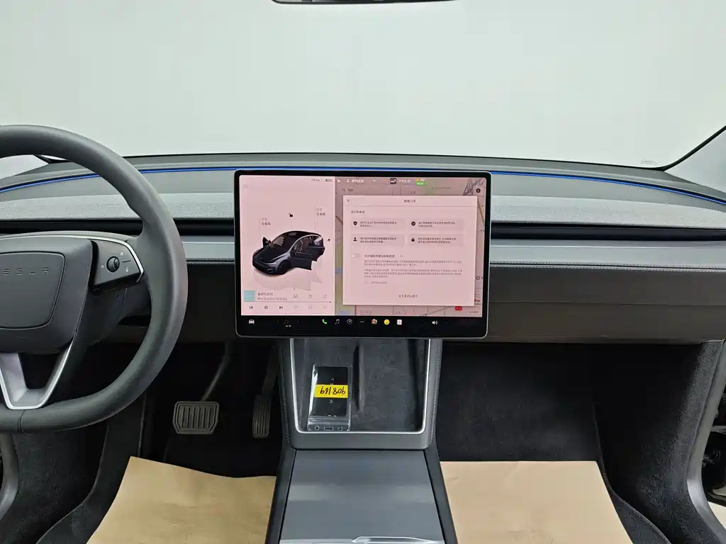Tesla Model Y 2025 — фото 10