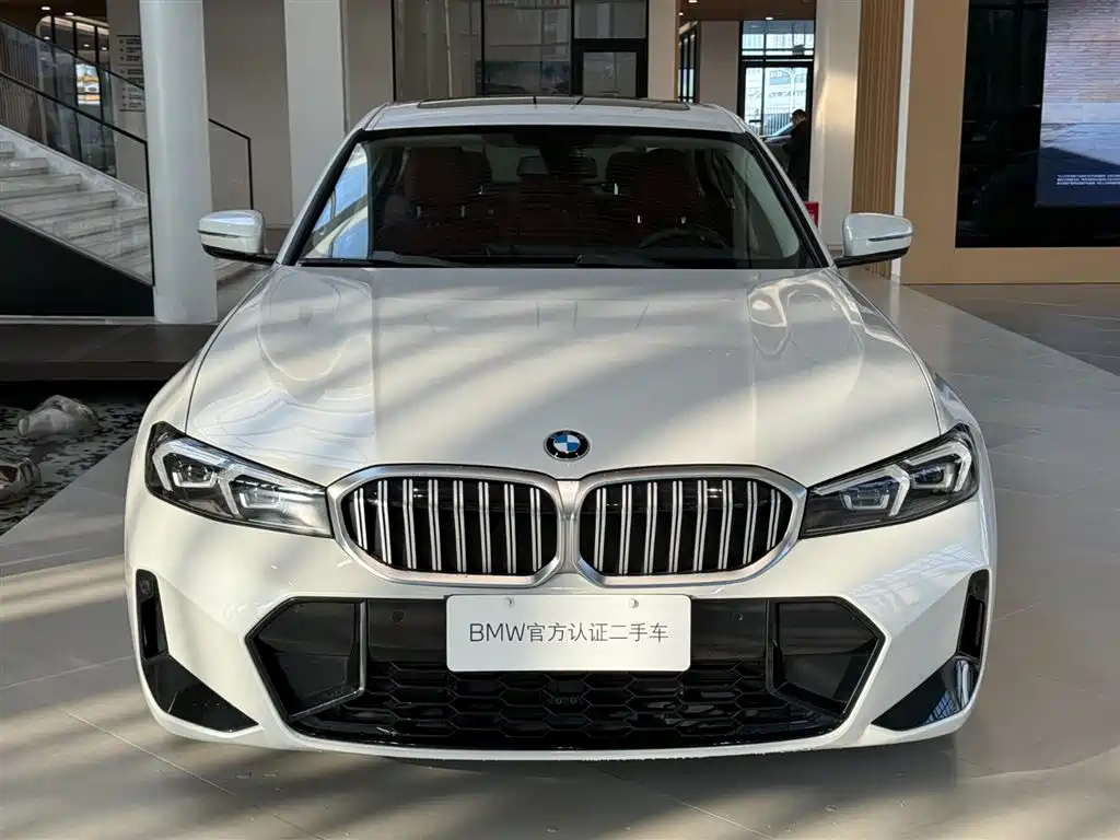 BMW 3 Series 2024 — фото 14