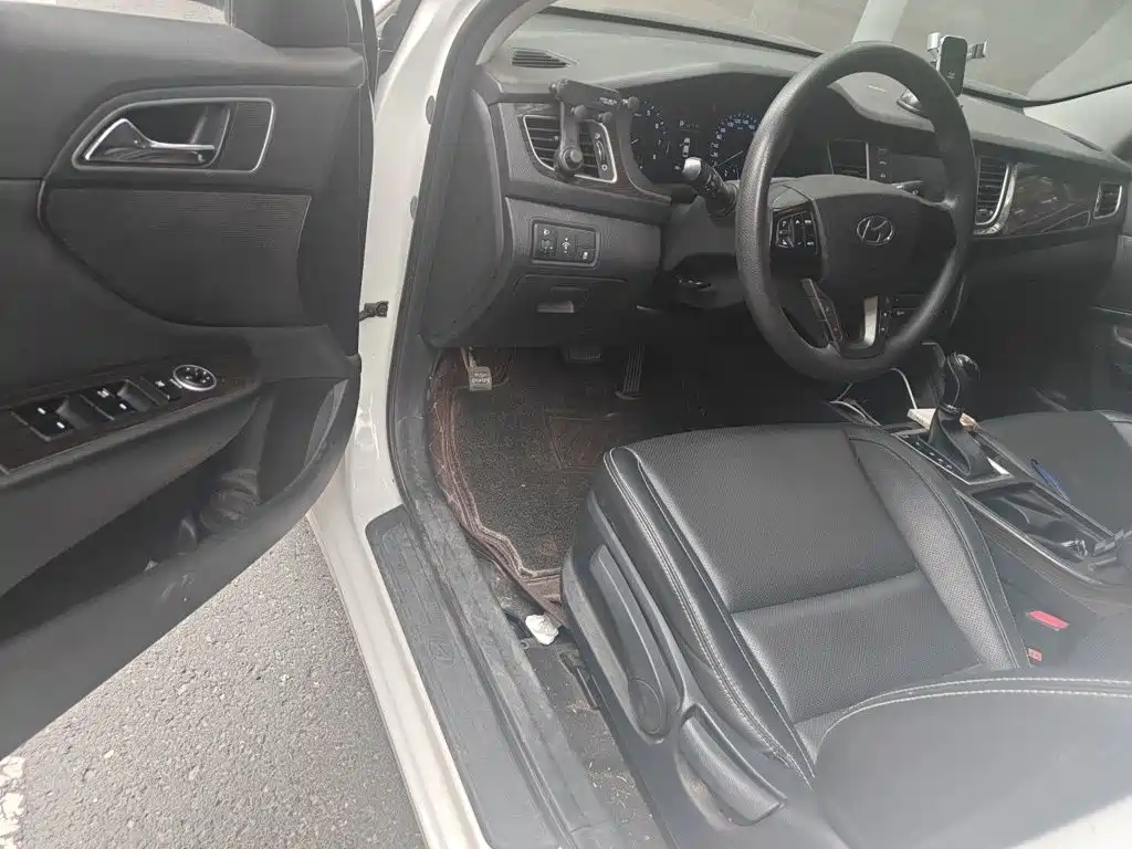 Hyundai Mistra 2017 — фото 14