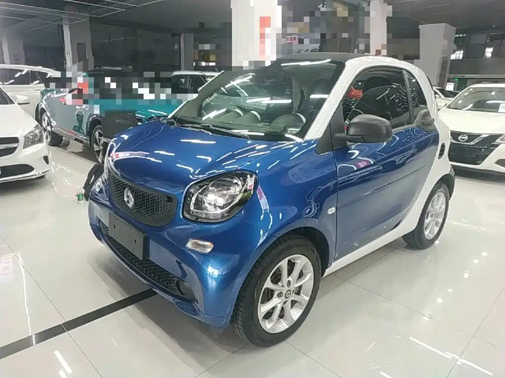 smart fortwo 2018 — фото 1