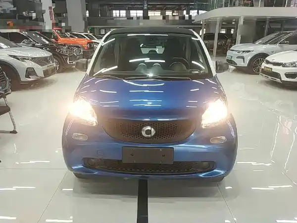 smart fortwo 2018