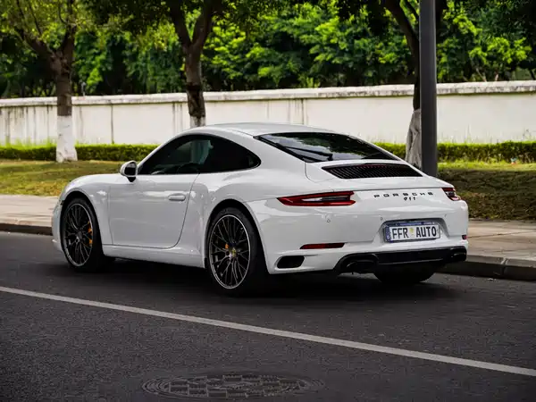 Porsche 911 2018