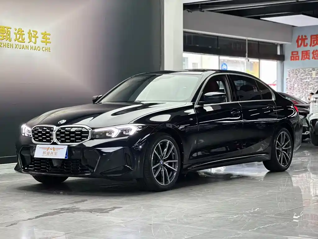 BMW 3 Series 2025 — фото 1