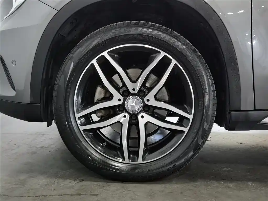 Mercedes-Benz GLA 2015 — фото 17