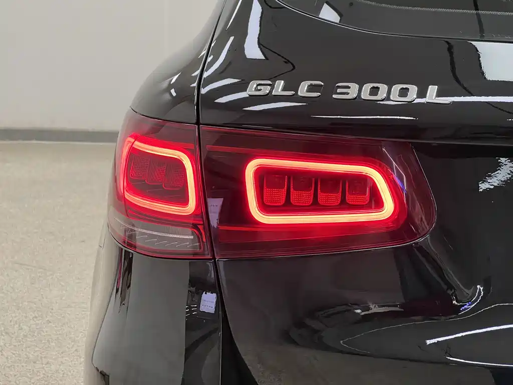 Mercedes-Benz GLC 2022 — фото 38