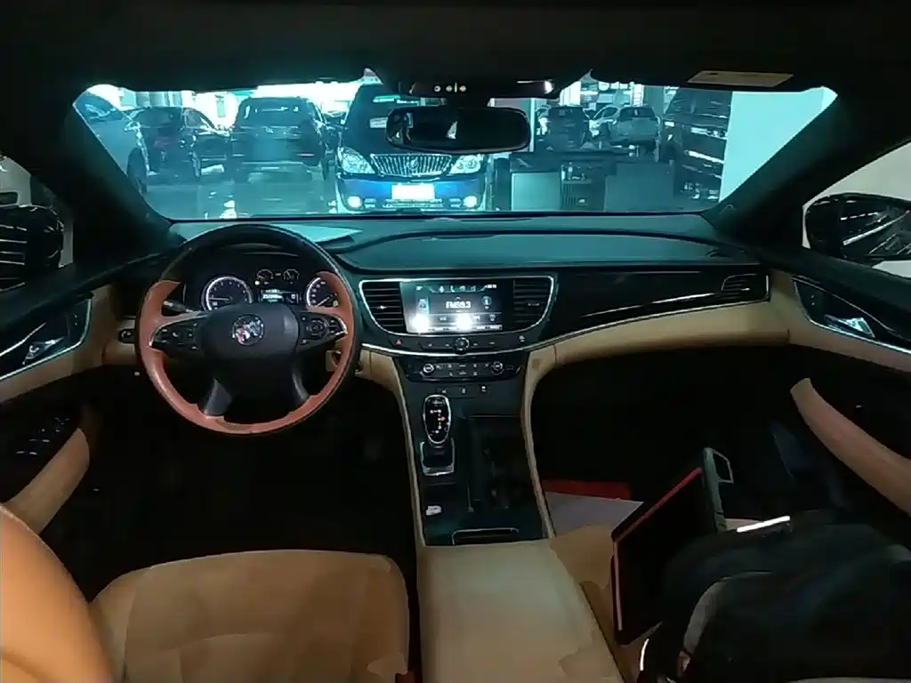 Buick LaCrosse 2019 — фото 10