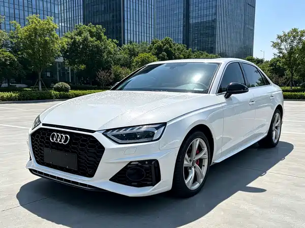 Audi A4L 2020