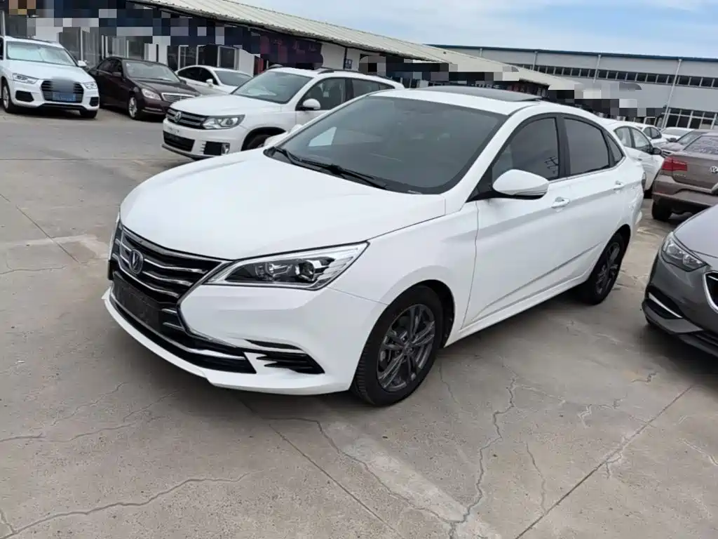 Changan Eado DT 2020 — фото 1