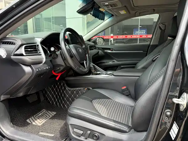 Toyota Camry 2022
