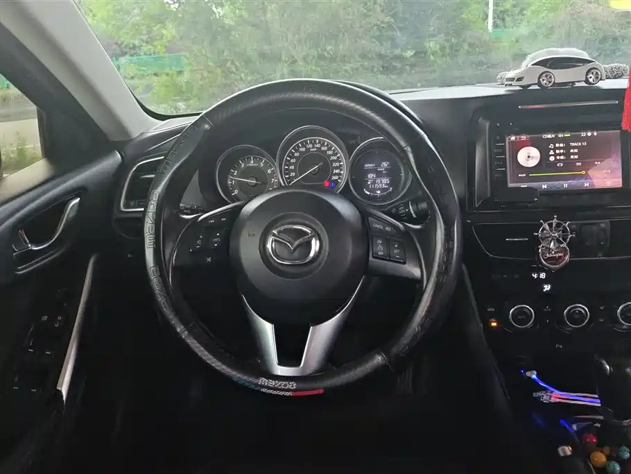 Mazda Atenza 2015 — фото 15
