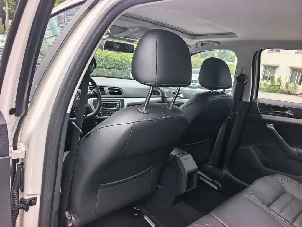 Volkswagen Gran Lavida 2018 — фото 16