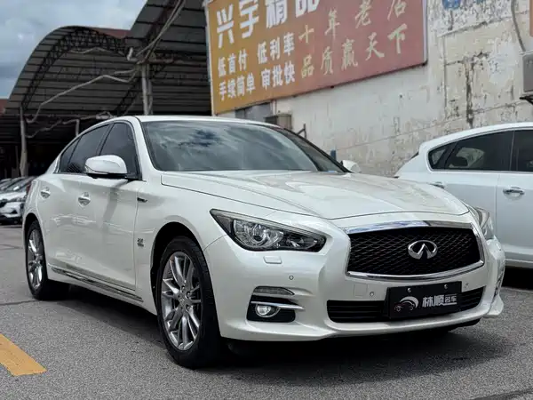Infiniti Q50L 2017