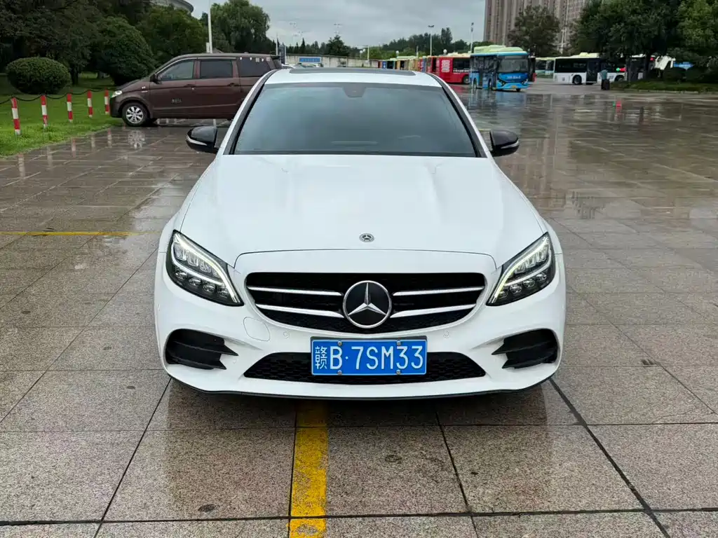 Mercedes-Benz C-Class 2020