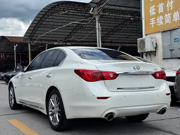 Infiniti Q50L 2017