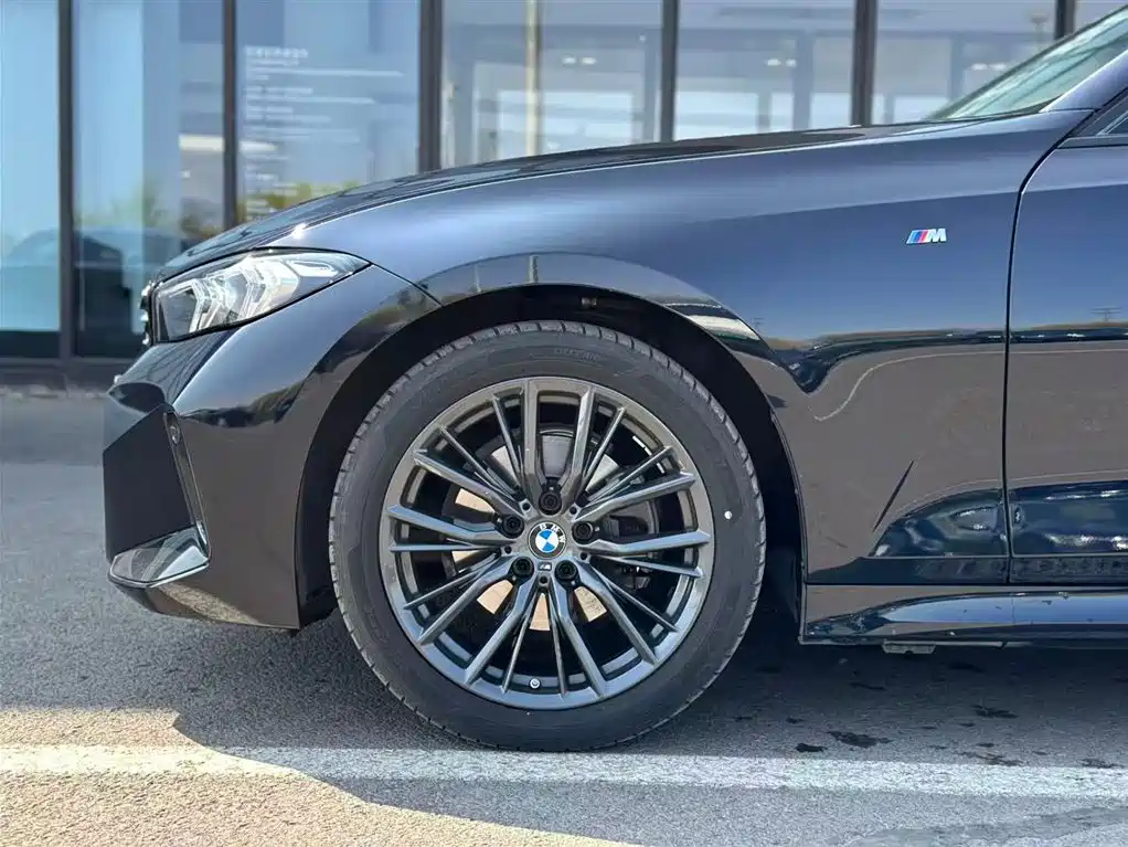 BMW 3 Series 2024