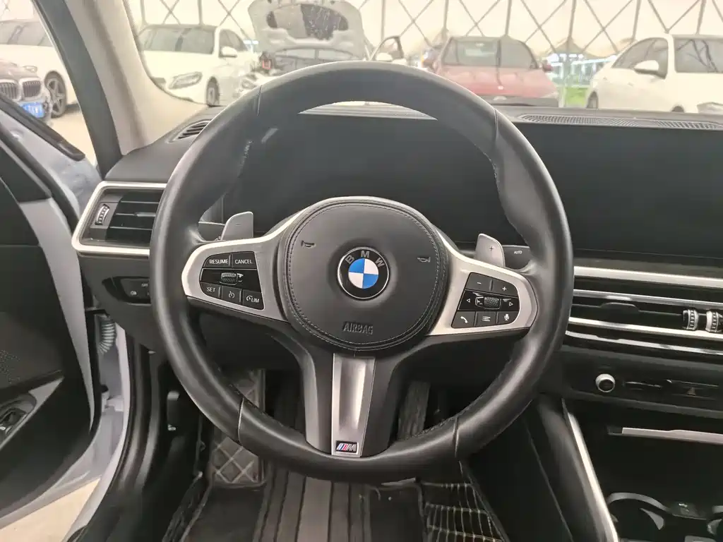 BMW 3 Series 2023 — фото 16