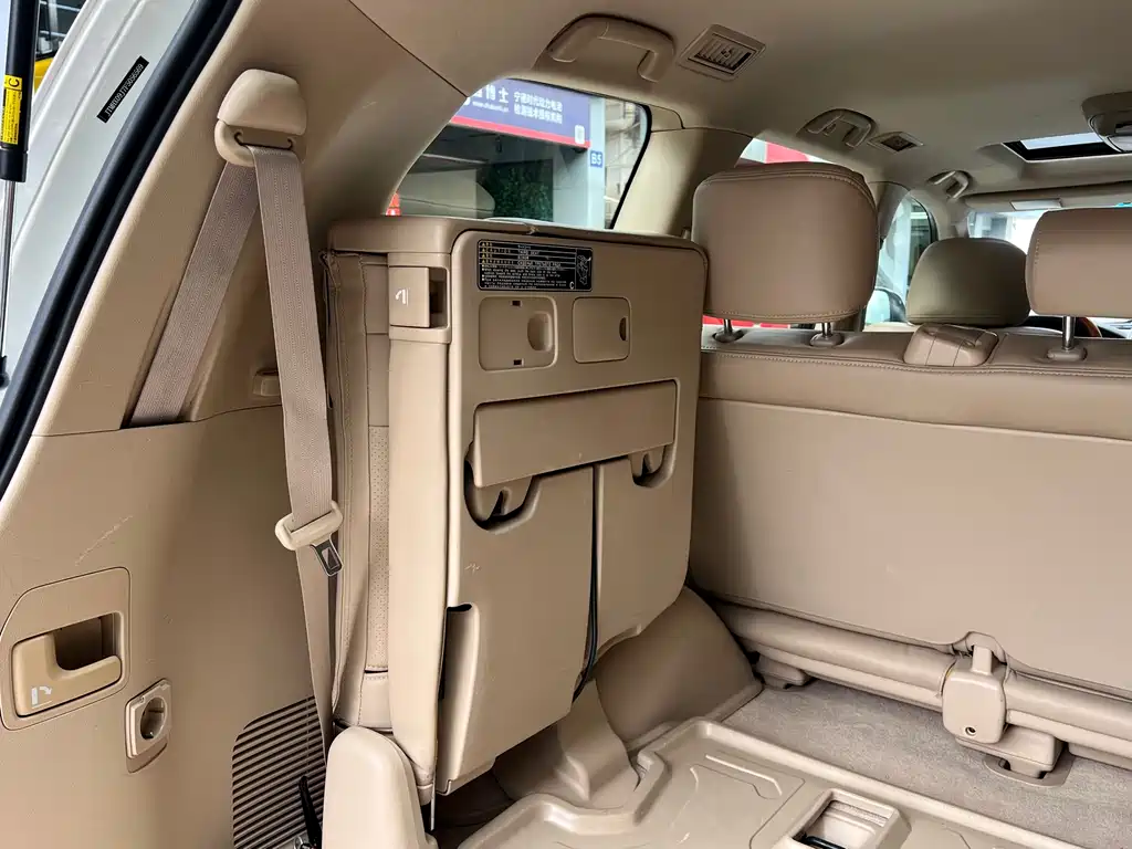 Toyota Land Cruiser 2017 — фото 15