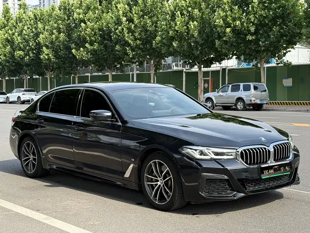 BMW 5 Series New Energy 2022 — фото 3