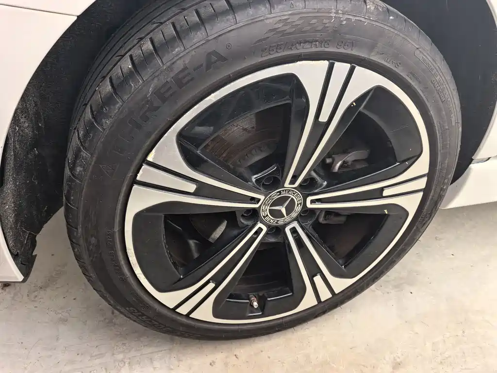 Mercedes-Benz C-Class 2023 — фото 17