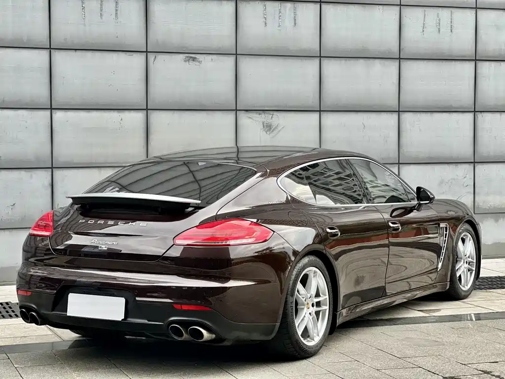 Porsche Panamera 2015 — фото 9