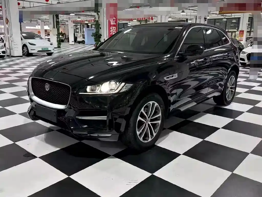 Jaguar F-PACE 2016