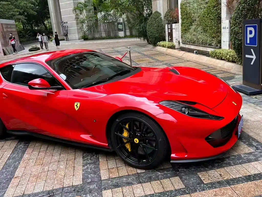 Ferrari 812 2020 — фото 1
