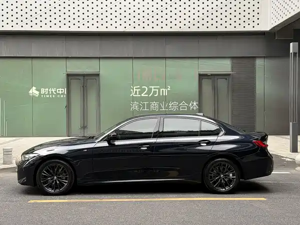 BMW 3 Series 2024