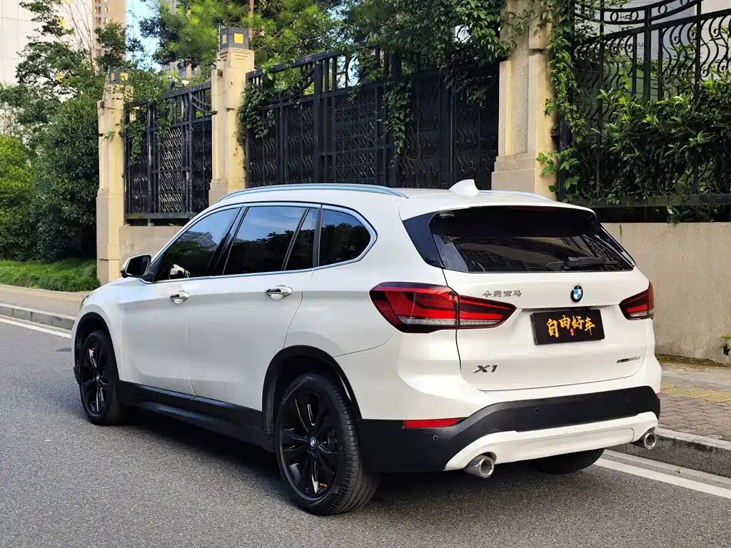 BMW X1 2020 — фото 21