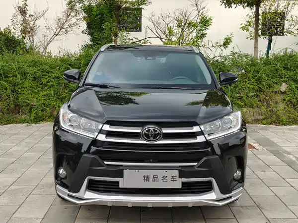 Toyota Highlander 2021
