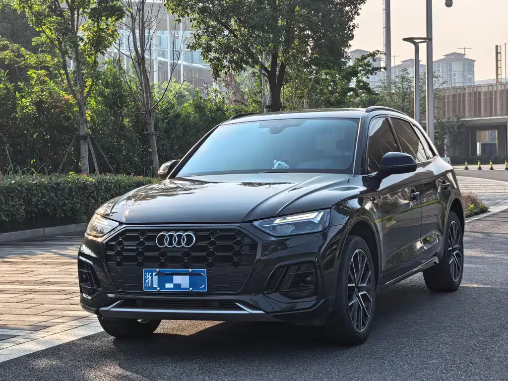 Audi Q5L 2024