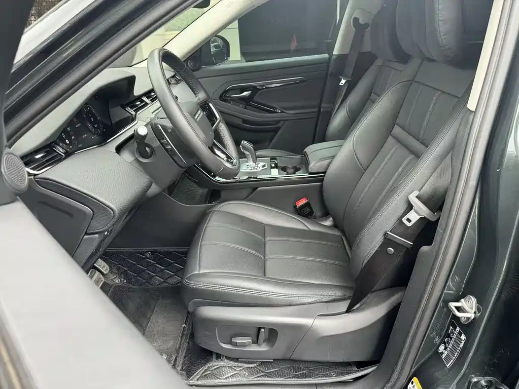 Land Rover Evoque 2023 — фото 10