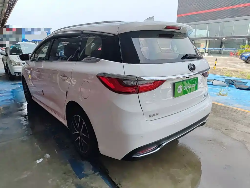 BYD Song MAX 2018 — фото 5