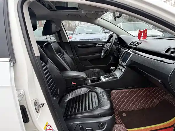 Volkswagen Magotan 2012