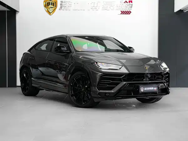 Lamborghini Urus 2021