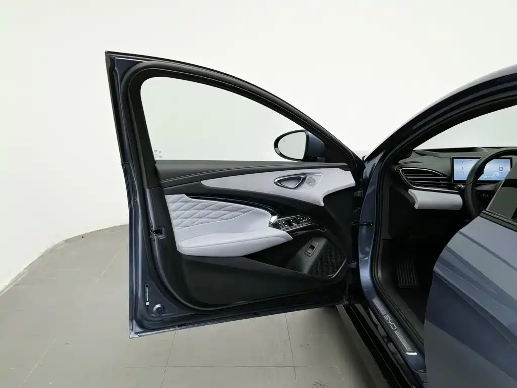 BYD Seal 2022 — фото 8