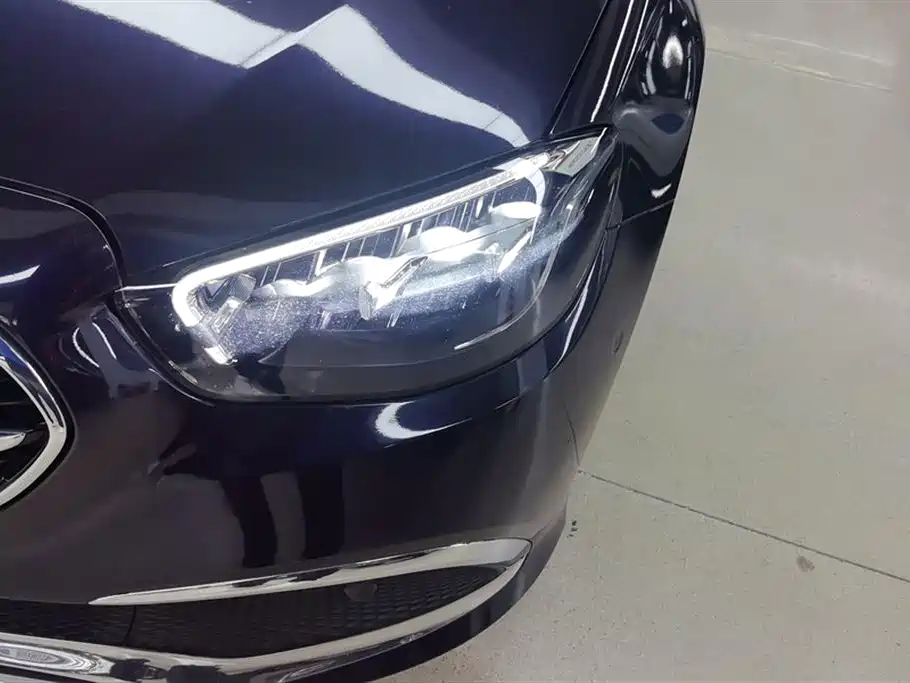 Mercedes-Benz E-Class 2023
