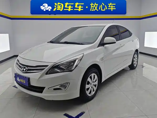 Hyundai Accent 2014