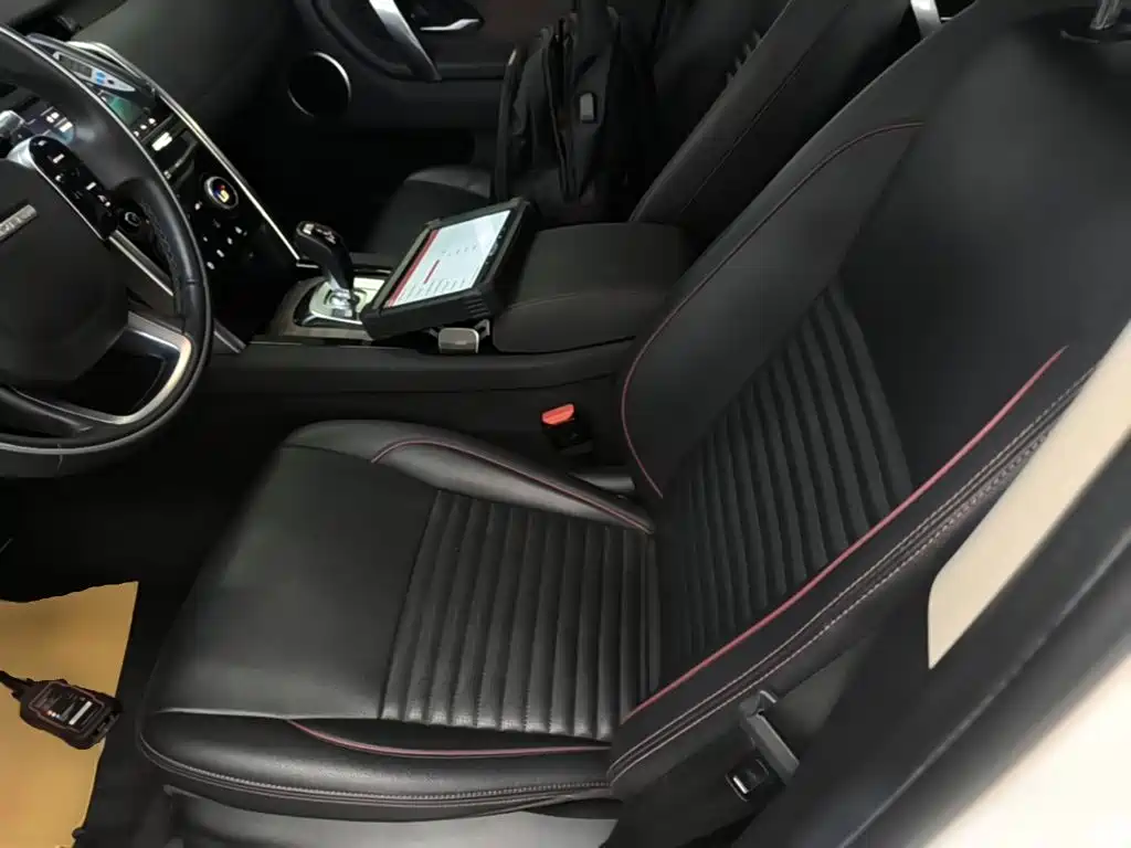 Land Rover Discovery Sport 2021 — фото 15